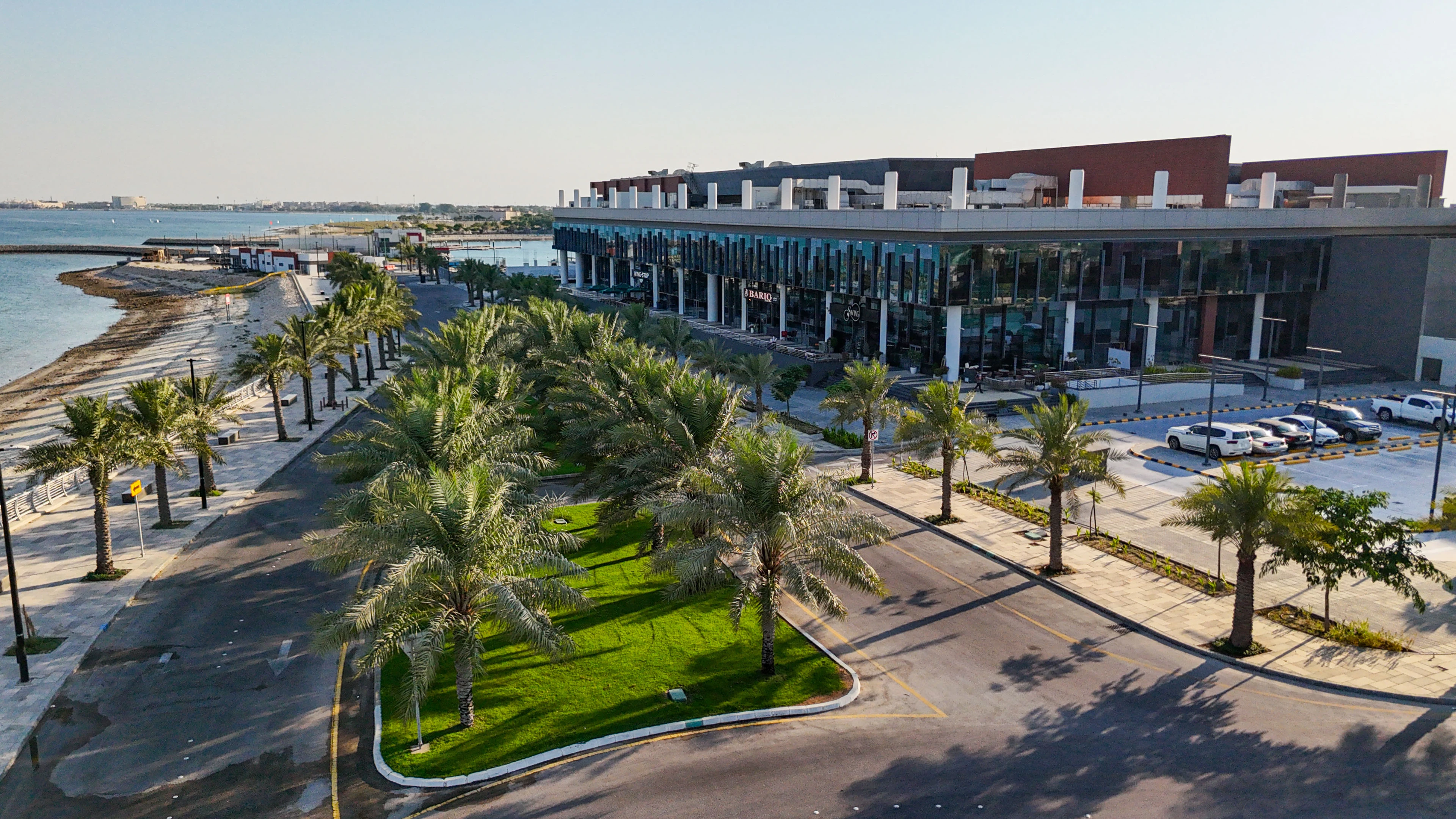 Waterfront shopping atmosphere.
